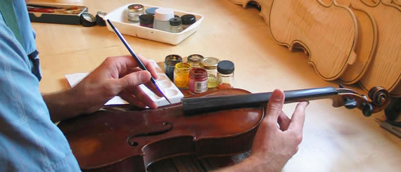 Mark O’Brien luthier skyinbow pickup professional fitter and stockist
